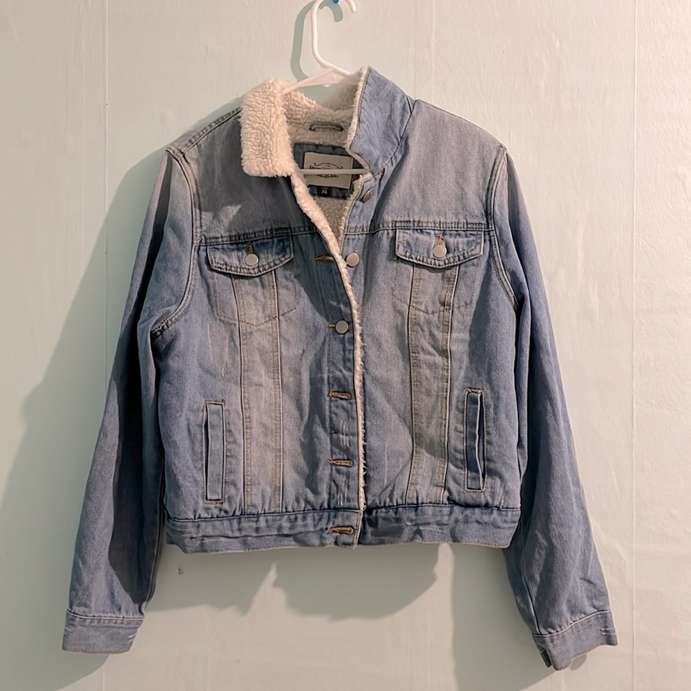 Ashley.Vintage.Charm denim jacket size XL